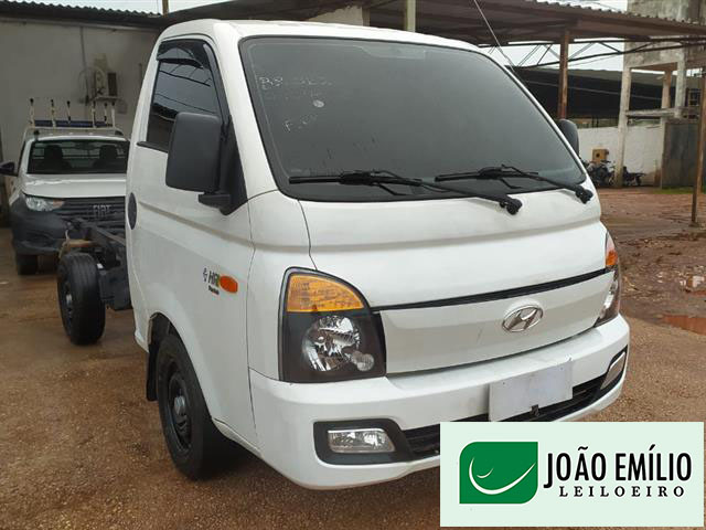 HYUNDAI HR 2.5 LONGO SEM CAÇAMBA 4X2 16V 130CV TURBO INTERCOOLER DIESEL 2P MANUAL