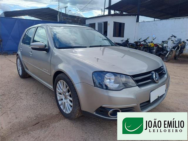 VOLKSWAGEN GOLF 1.6 MI SPORTLINE 8V FLEX MANUAL 2013