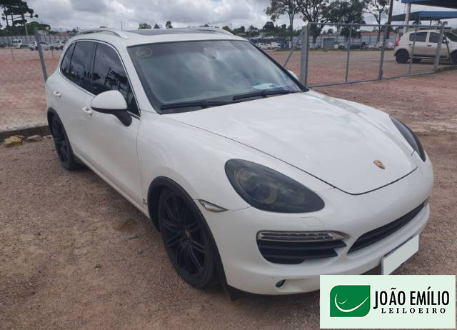 PORSHE CAYENNE S 4.8 V8 2012