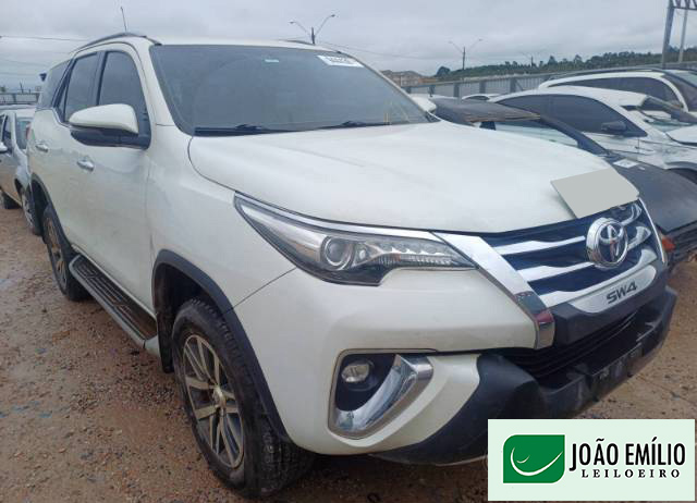 TOYOTA SW4 SRX 2.8 D-4D TURBO 2019